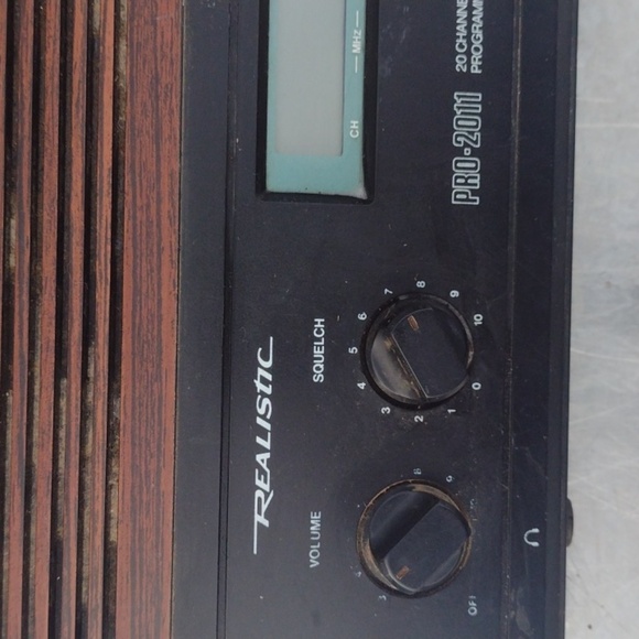 PRO-2011 Programmable Scanner - Black - Picture 3 of 4